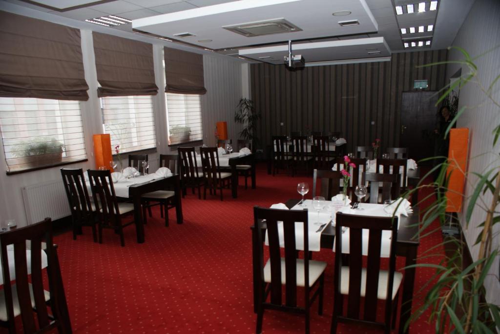 Hotel Centrum Kwidzyn Ngoại thất bức ảnh